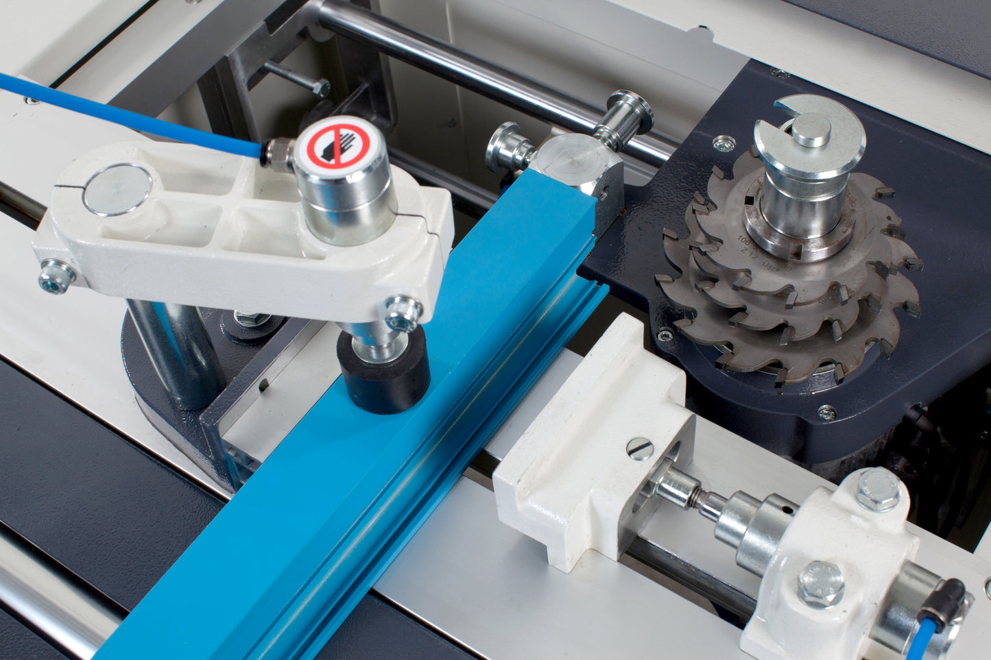POLAR - IV Automatic End Milling Machine